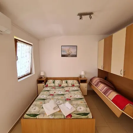 Jozic Apartman Njivice
